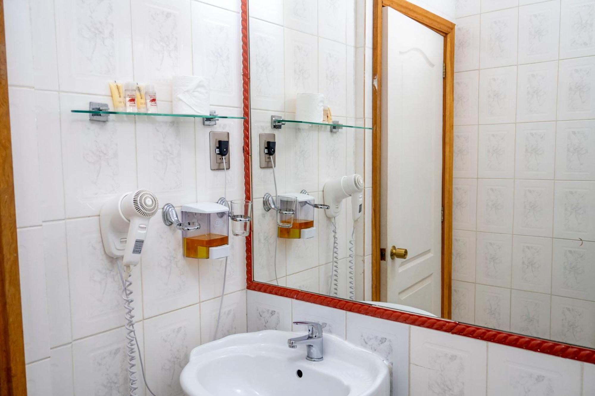Hotel Plaza بونتا أريناس المظهر الخارجي الصورة